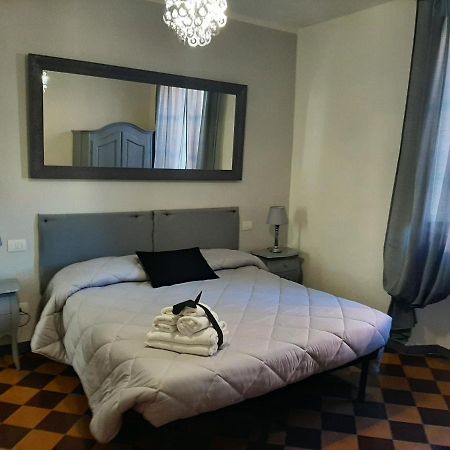 B&B Principe Calaf 3 卢卡 外观 照片