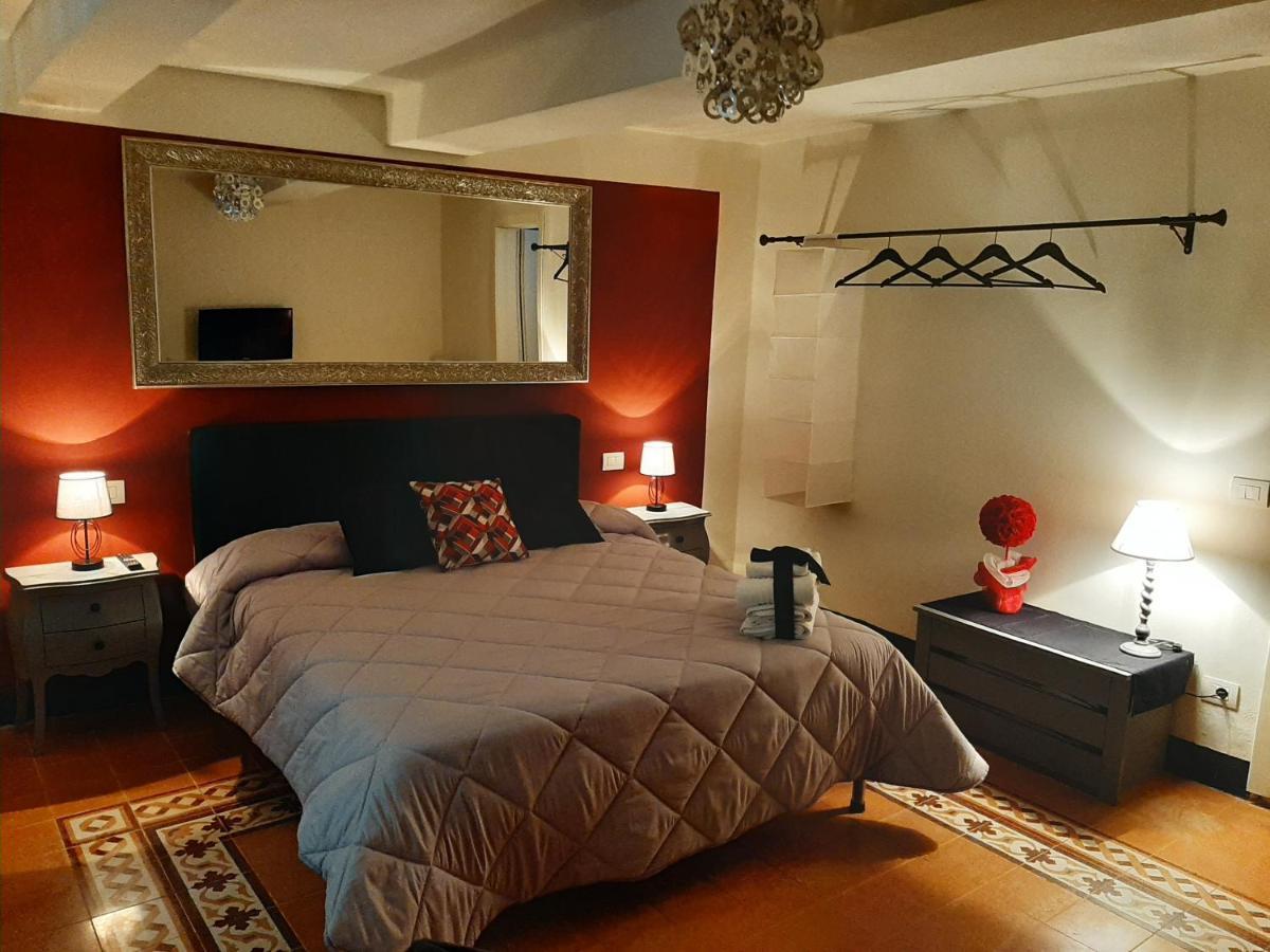 B&B Principe Calaf 3 卢卡 外观 照片