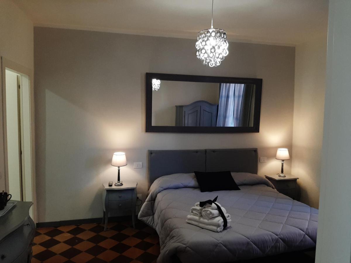 B&B Principe Calaf 3 卢卡 外观 照片