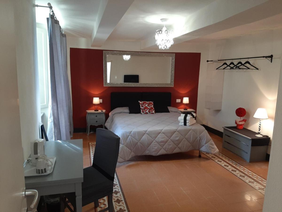 B&B Principe Calaf 3 卢卡 外观 照片