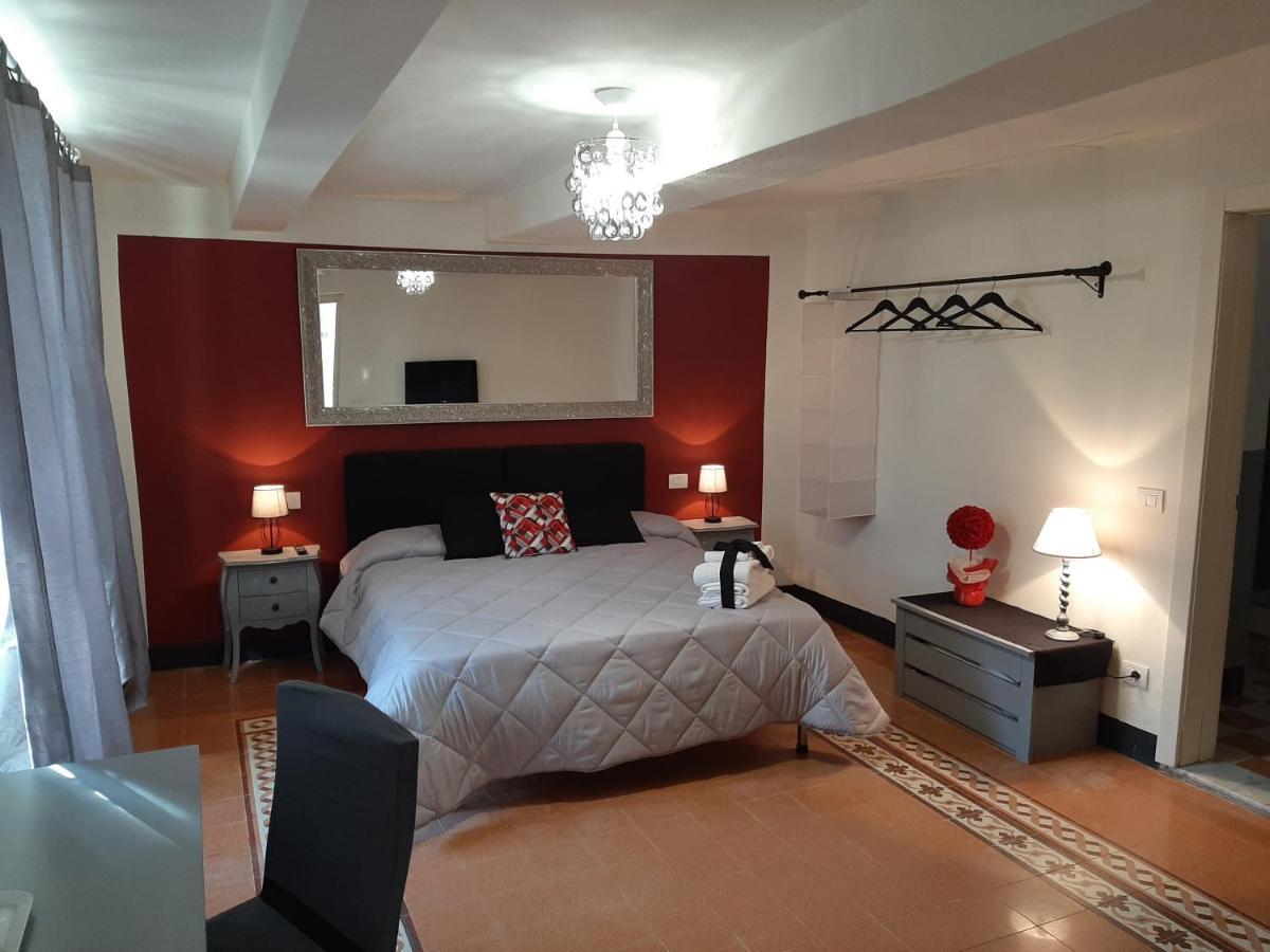 B&B Principe Calaf 3 卢卡 外观 照片