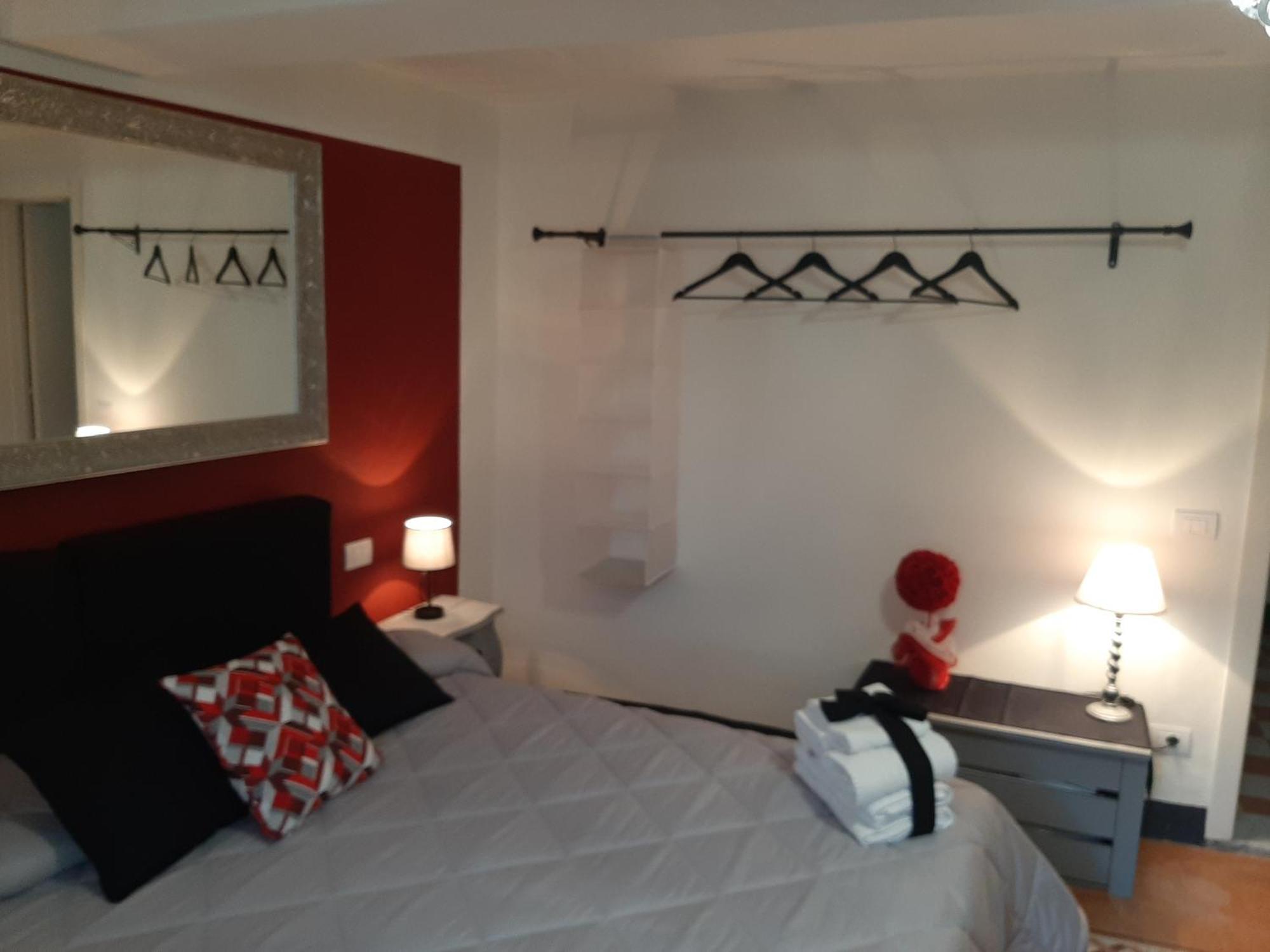 B&B Principe Calaf 3 卢卡 外观 照片