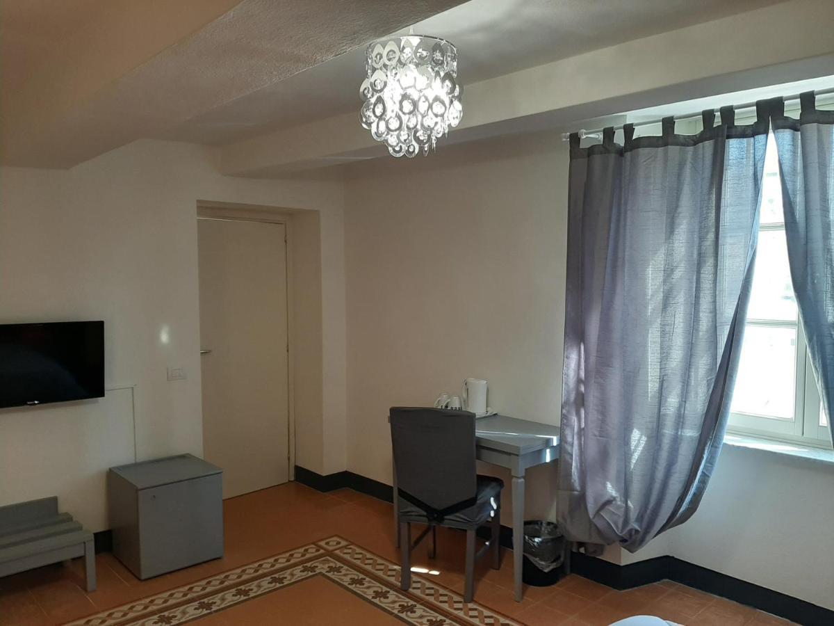 B&B Principe Calaf 3 卢卡 外观 照片