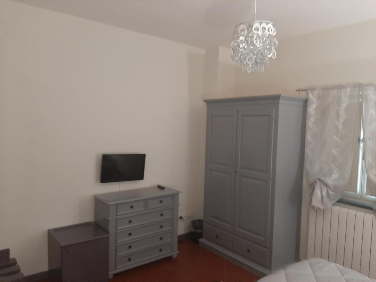 B&B Principe Calaf 3 卢卡 外观 照片