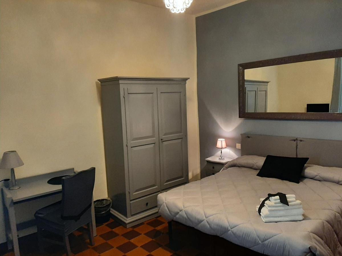 B&B Principe Calaf 3 卢卡 外观 照片