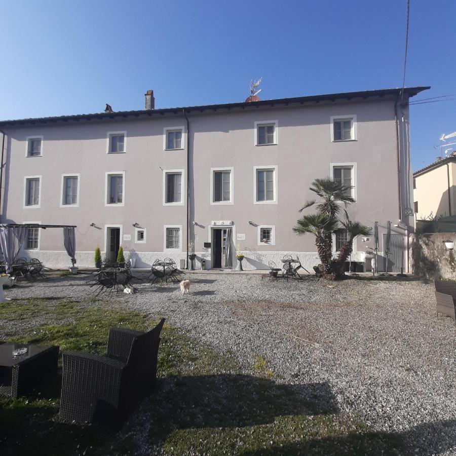B&B Principe Calaf 3 卢卡 外观 照片